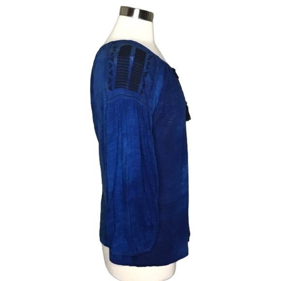 Lucky Brand L embroidered blue top - Picture 2 of 7